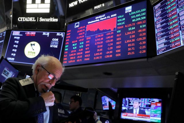 Thị trường cổ phiếu Mỹ giảm điểm